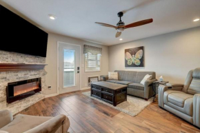 Dells Lakefront Escape - Couples or Families